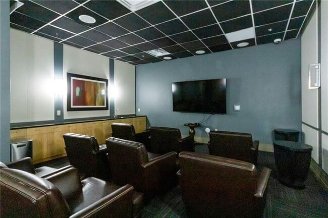 Building Photo - 3040 Peachtree Rd