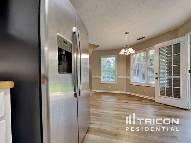 Building Photo - 20 Fields Creek Way