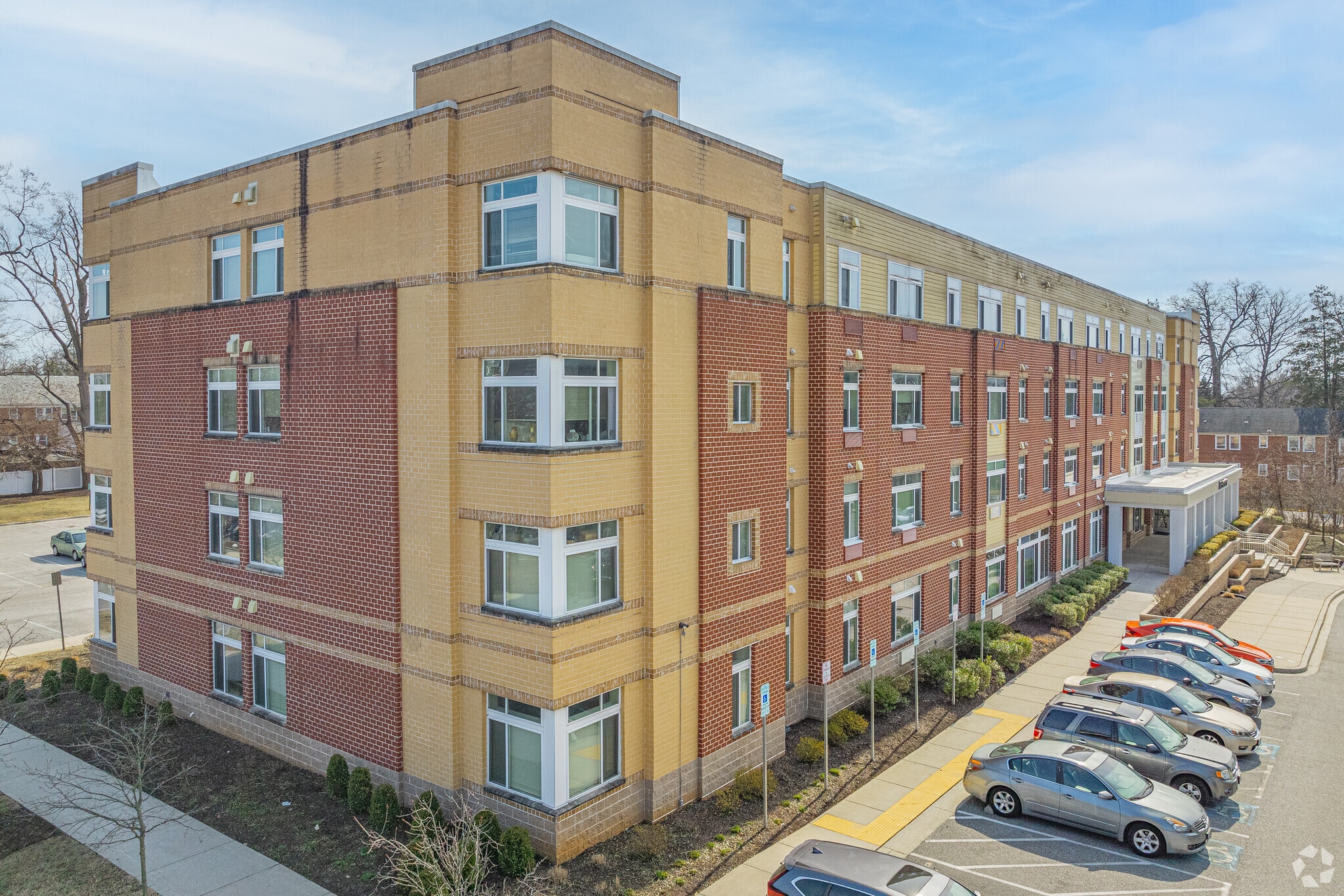 Weinberg Manor South