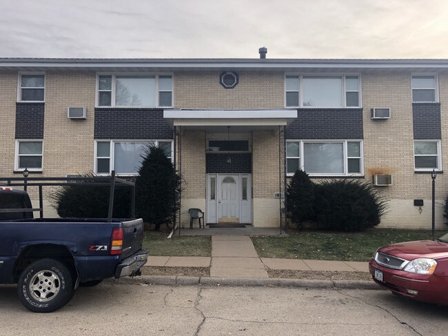 Building Photo - 1720 Bristol Drive
