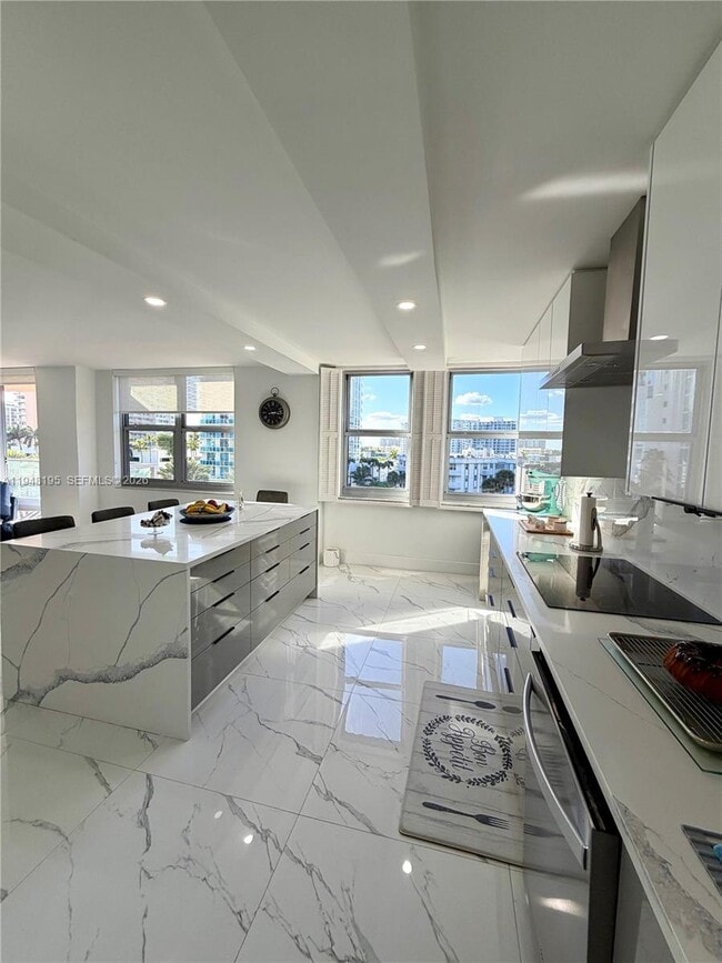 Foto del edificio - 1920 S Ocean Dr