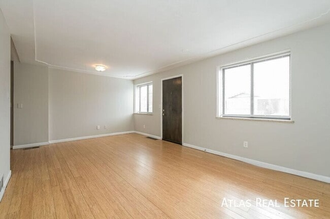 Building Photo - 1533 W 34th Ave