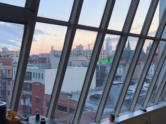 Foto del edificio - 300 Adams St