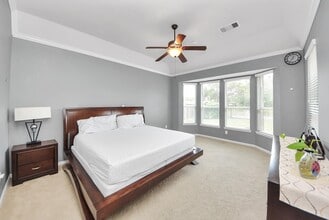 Building Photo - 12912 Southern Manor Dr