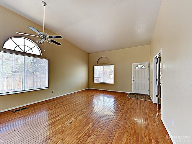 Foto del edificio - 7971 Sand Pebble Dr