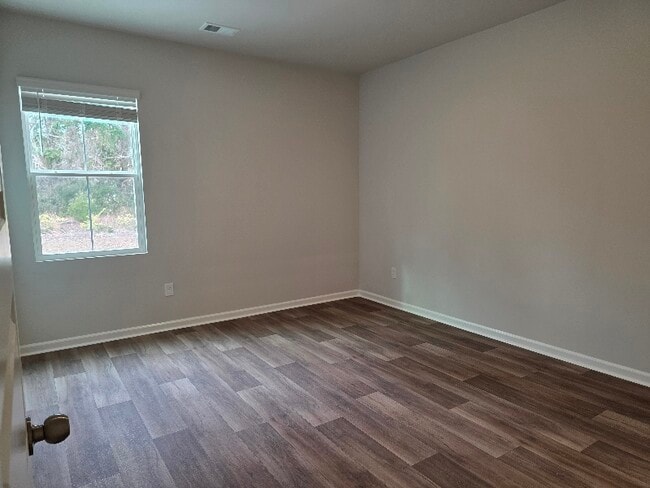 Foto del edificio - 1752 Hunting Harris Ct SW