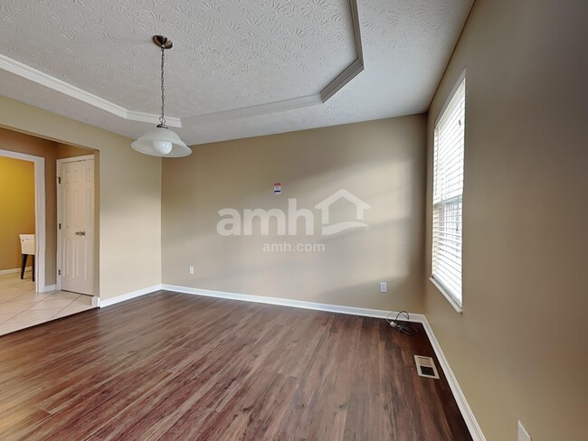 Building Photo - 8267 Springleaf Lake Dr