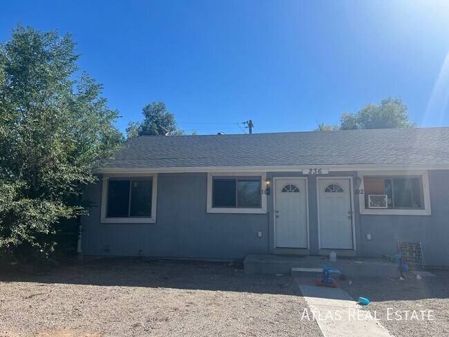 Foto del edificio - 236 W Iowa Ave