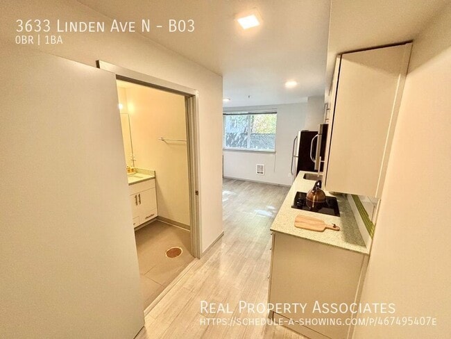 Interior Photo - 3633 Linden Ave N