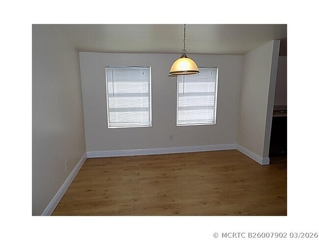 Foto del edificio - 10480 S 228th Ln