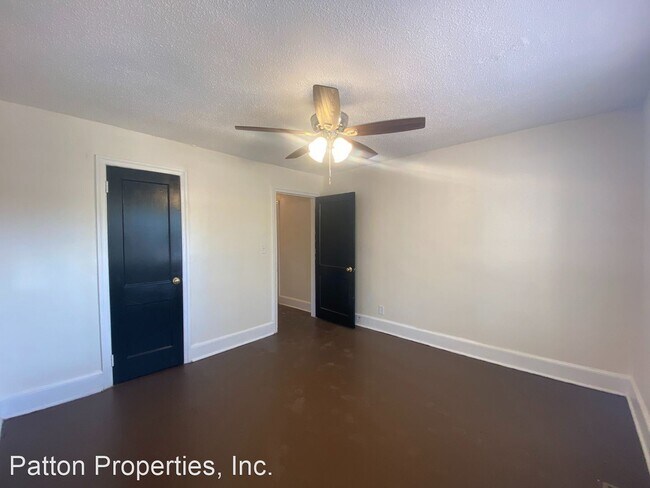 Building Photo - 1426-1430 Sunnyside Dr