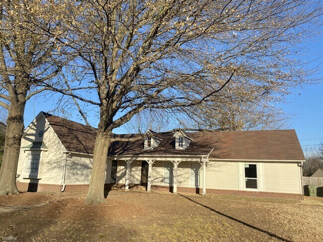 Building Photo - 3 br, 2 bath Condo - 2576 Laurelcrest Dr