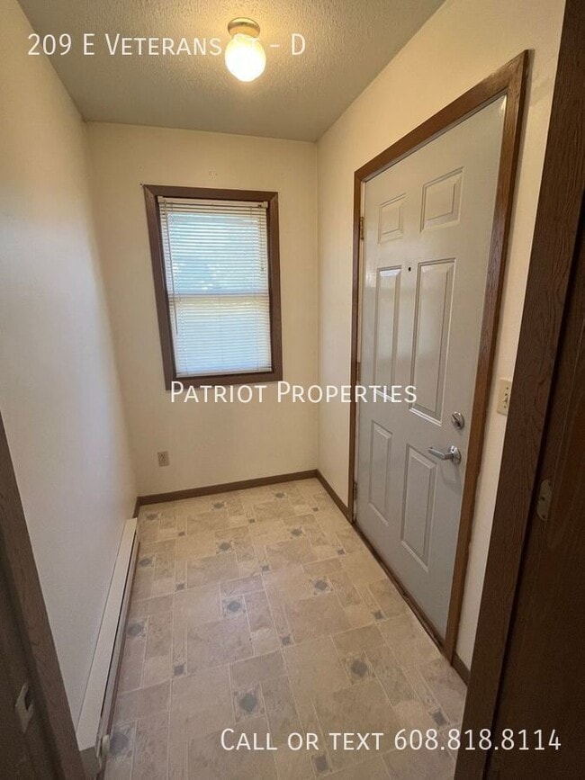 209 E Veterans St Unit D, Tomah, WI 54660 Room for Rent in Tomah, WI
