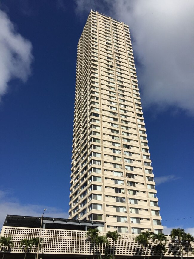 Foto del edificio - Pearlridge Square - Studio w/bathroom and ...