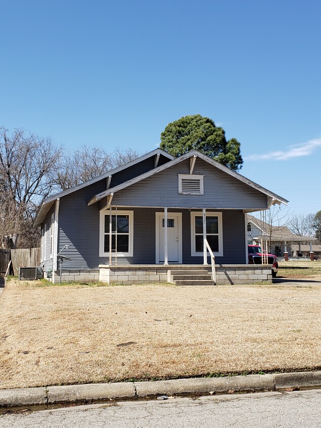 213 N S St, Muskogee, OK 74403 House Rental in Muskogee, OK