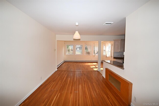 Foto del edificio - 10 Stony Run Rd