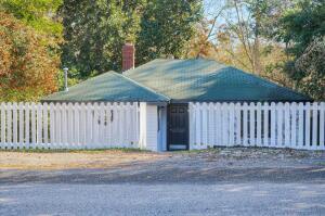 Building Photo - 607 East Ave