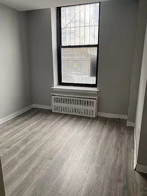 Building Photo - 113 E 119th St