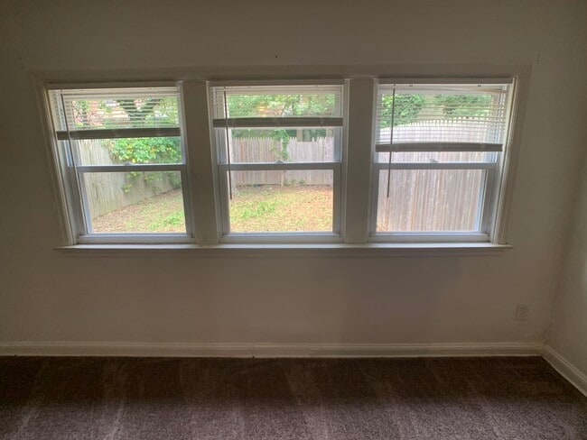 Foto del edificio - 14 S Rodney Dr