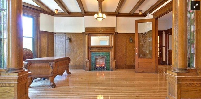 Part of the double living room - 1444 Rue Beaudry