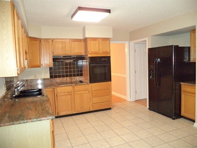 Foto del edificio - 1517 Autumn Ridge Dr