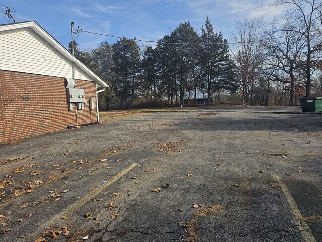Foto del edificio - 1001 Brickyard Rd