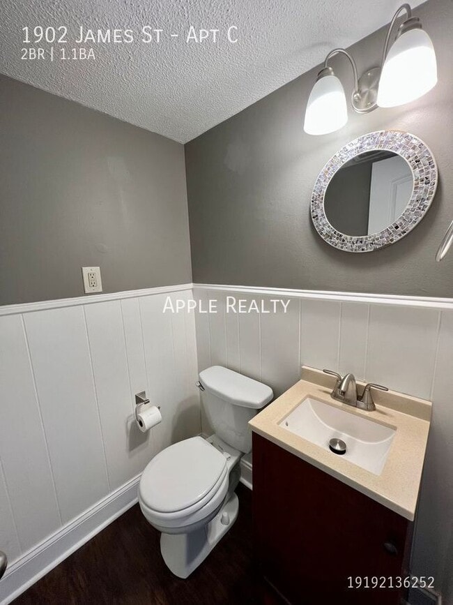 Foto del edificio - 1902 James St