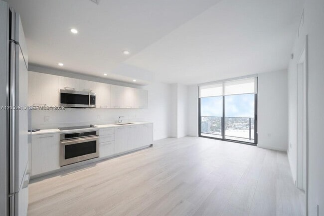 Foto del edificio - 55 SW 9th St