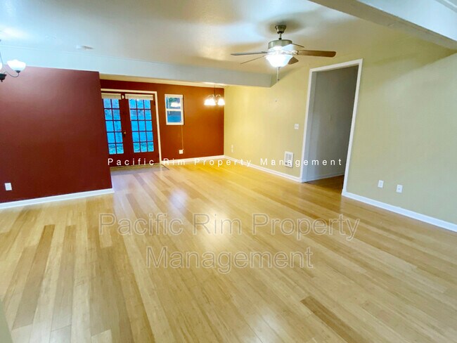 Building Photo - 14825 W Thorne Ln SW