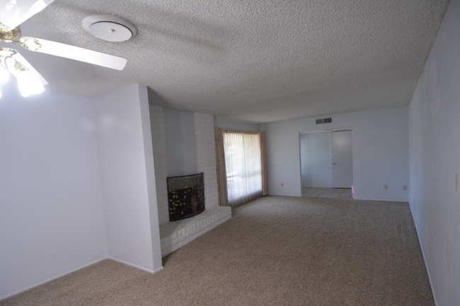 Building Photo - 6017 Friant Dr