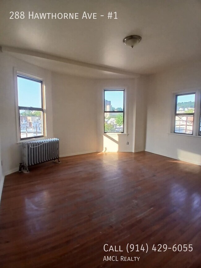 Foto del edificio - 288 Hawthorne Ave