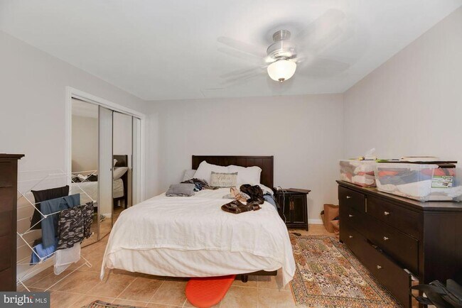 Building Photo - 8121 Briar Creek Dr