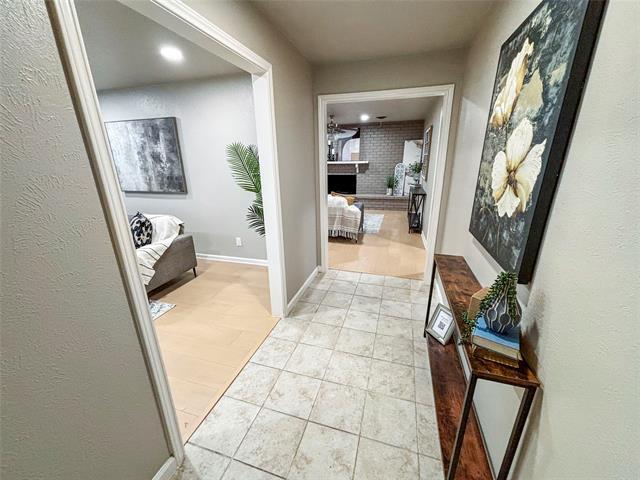 Building Photo - 1605 Glenwick Dr