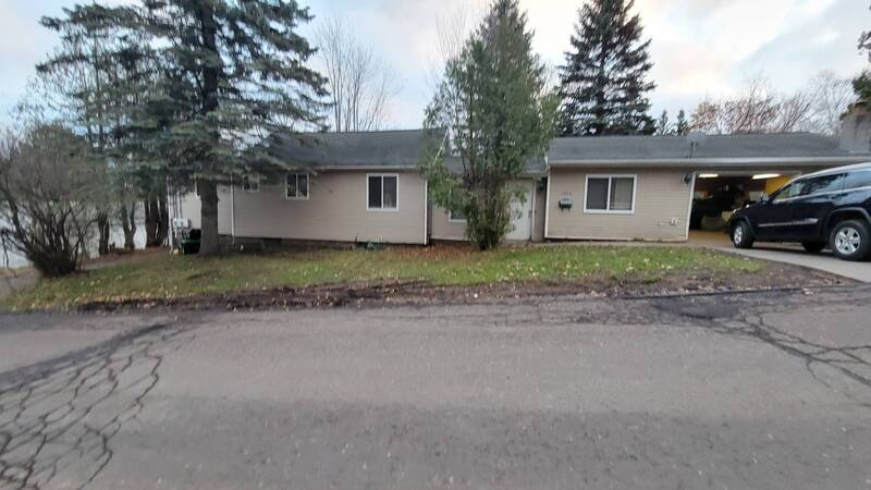 Primary Photo - 1540 N 7th Ave E