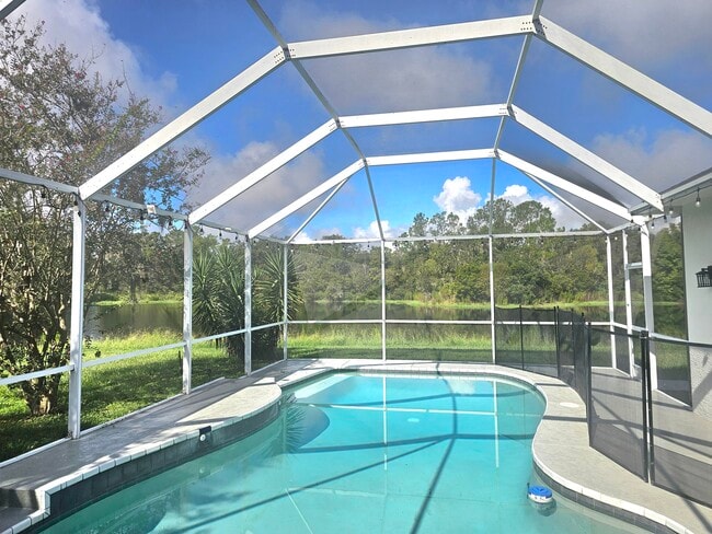 Building Photo - 16825 Harrierridge Pl