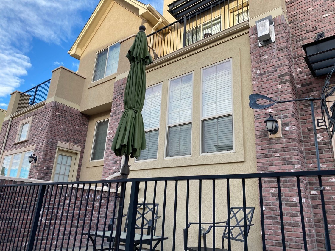 9376 Rockhurst St Unit E, Highlands Ranch, CO 80129 Condo for Rent in