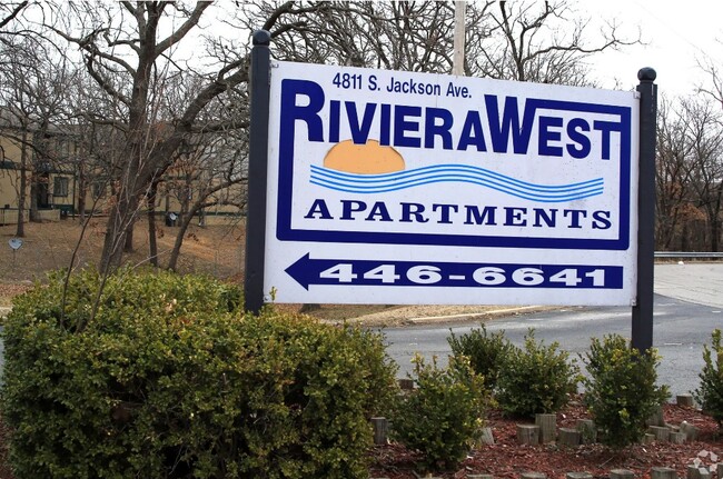 Building Photo - Riviera West
