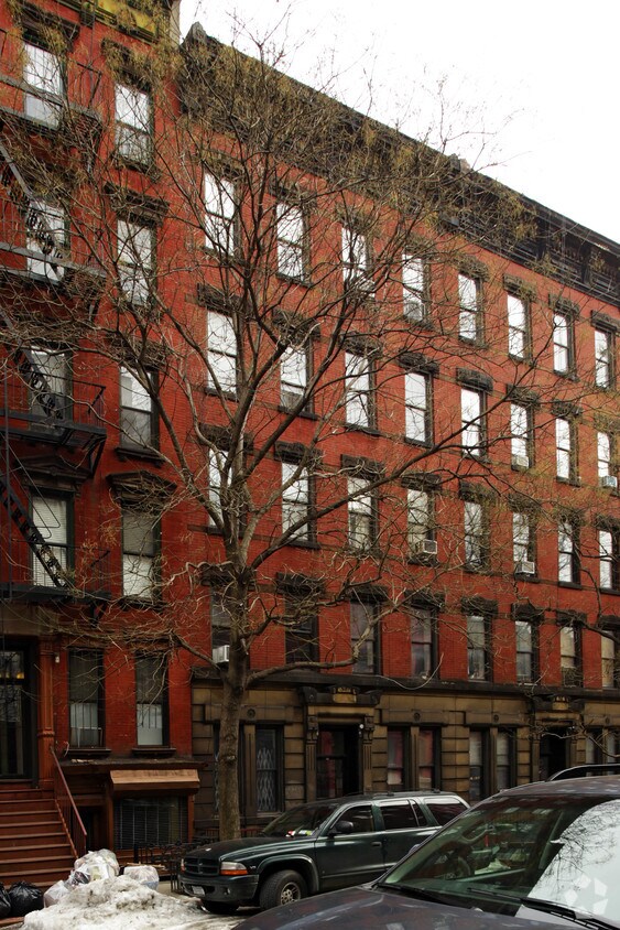 Primary Photo - 213 E 5th St