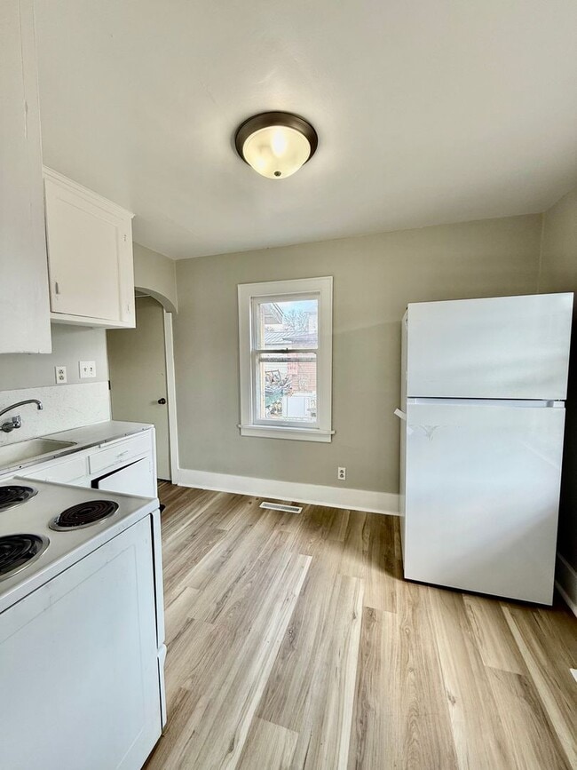 Foto del edificio - Cozy updated 2 Bedroom Single family home.