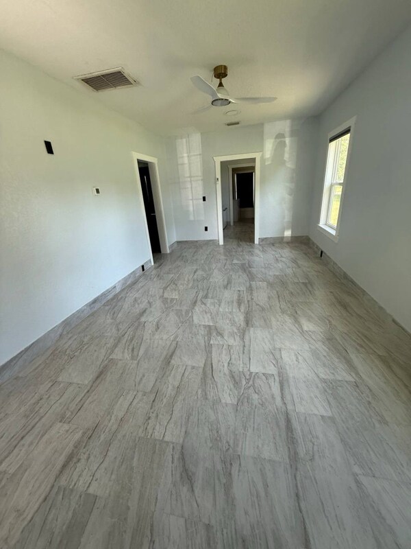 Foto del edificio - 4486 Mills Rd