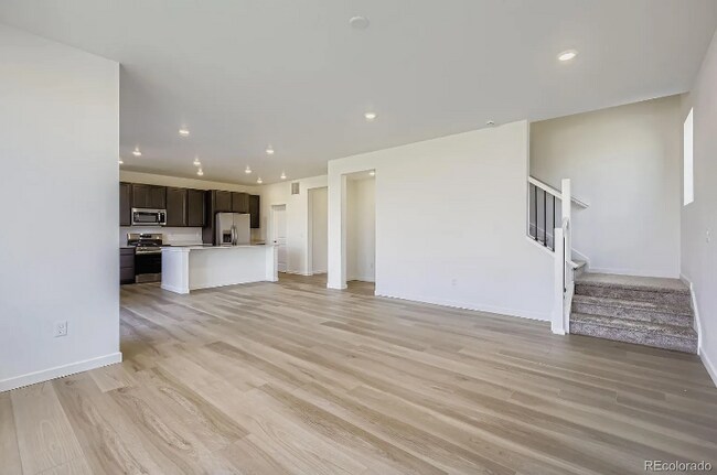 Foto del edificio - 330 Donna Ln