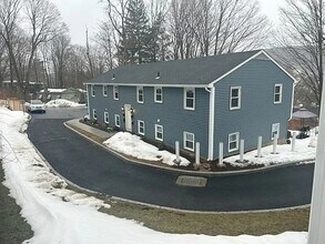 Building Photo - 156 Main St