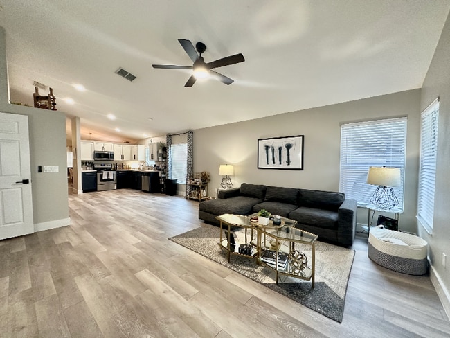 Building Photo - 4612 Aguila Pl