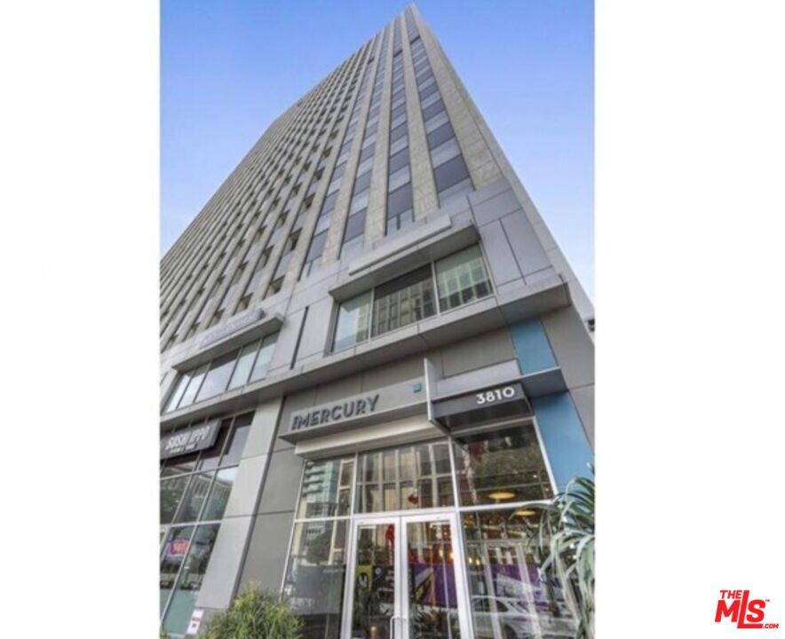 Foto principal - 3810 Wilshire Blvd