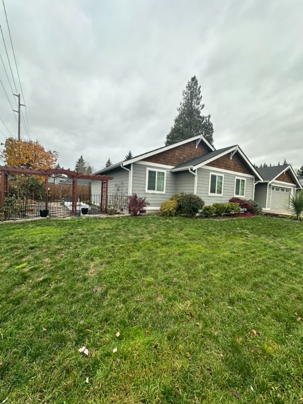 Building Photo - 3501 Springbrook Ln