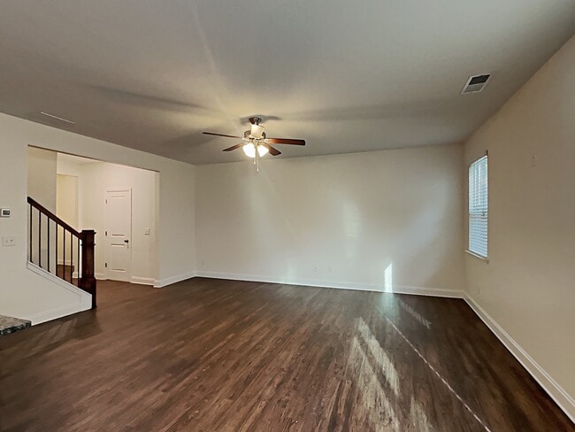 Building Photo - 128 Cobblestone Drive