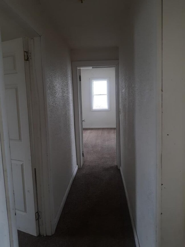 Building Photo - 338 S. Pierce