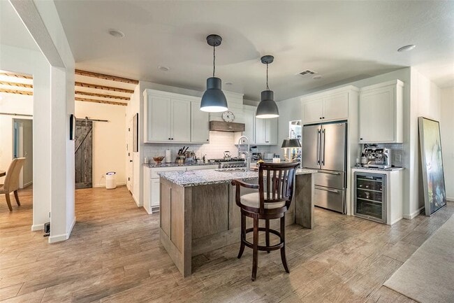 Foto del edificio - 2429 Rumble Ct