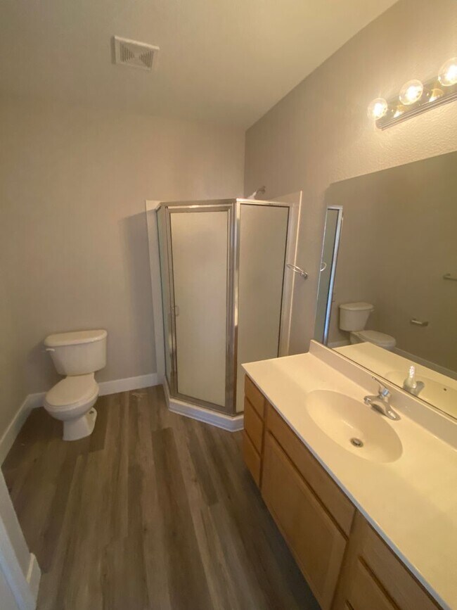 Foto del edificio - 4 Bedroom, 3 Bath North West Reno Area Home! MOVE-IN SPECIAL! $200 OFF FIRST MONTHS RENT!