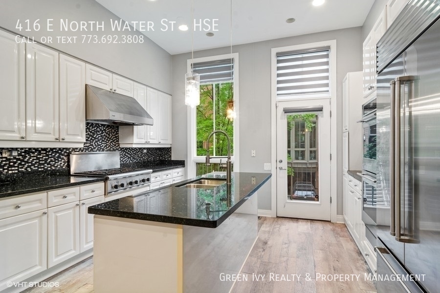 Foto principal - 416 E North Water St
